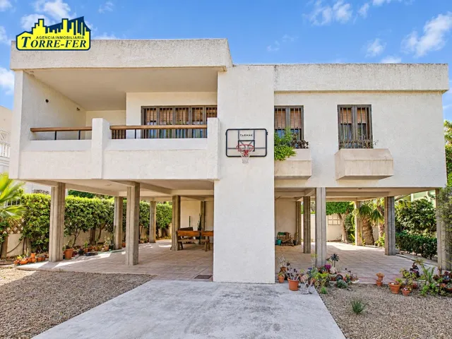 ¡Exclusivo chalet independiente a 250m del Paseo Marítimo. T - foto 4