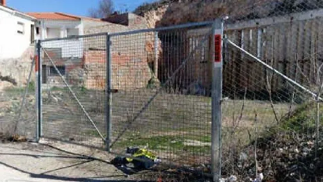 GRAN TERRENO EN VENTA EN VALDELAGUNA - foto 2