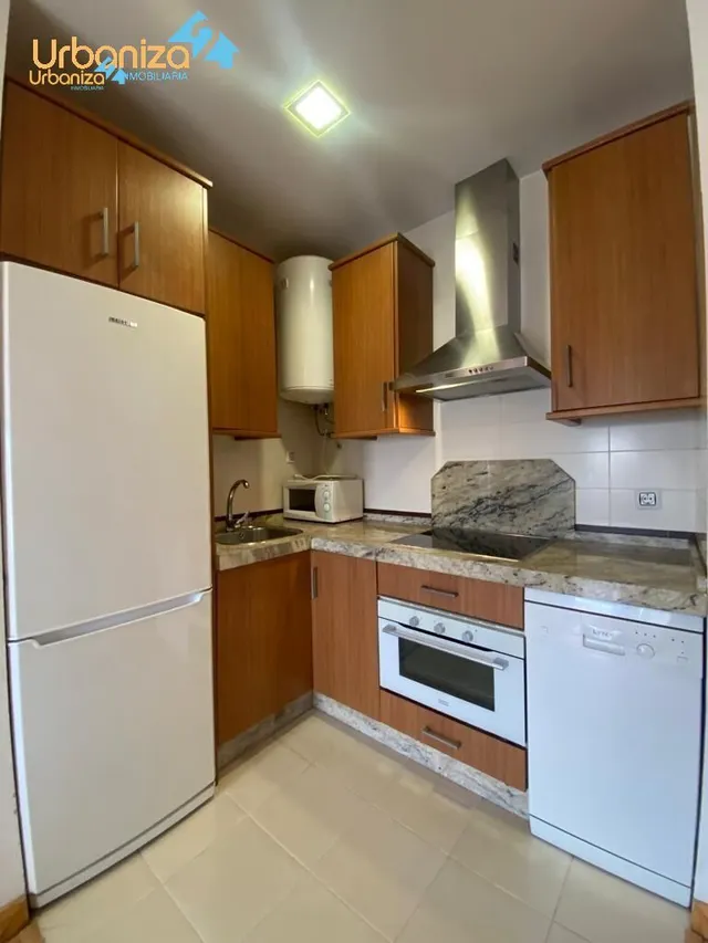 BONITO APARTAMENTO EN RONDA SUR PARA ENTRAR A VIVIR DE 1 DORMITORIO CON TRASTERO — 6