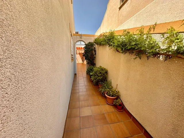Encantadora vivienda de 3 habitaciones en Urb. La Dorada (Los Alcázares): Espacio, luz y un entorno inmejorable frente a parque — 6
