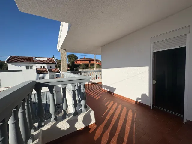 Se vende chalet independiente en Algeciras, zona colonia san miguel. — 47