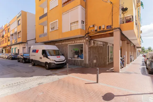 ✨ Amplitud y ubicación: 4 dormitorios junto al centro — 36