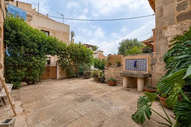 Encantadora casa de pueblo con amplia terraza en el centro de Ses Salines — 23