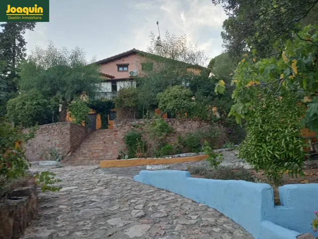 En Las Jaras parcela con piscina y dos viviendas independientes (Hipotecable) — 3