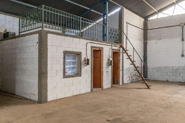 NAVE INDUSTRIAL DE 240M2 EN JUN-GRANADA — 7