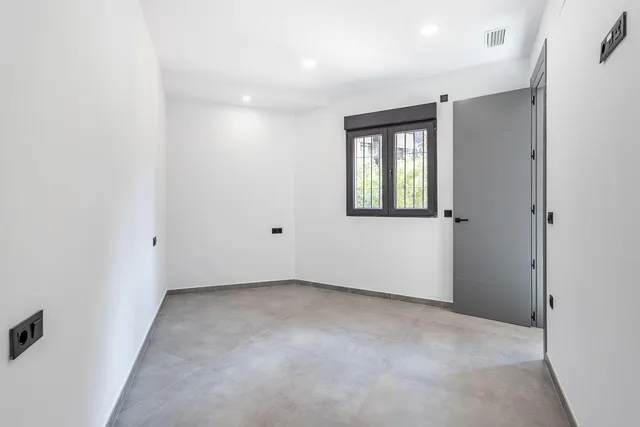 Vivienda a estrenar en urbanización privada en Parque Almunia con sauna, gimnasio y piscina comunitaria. — 12