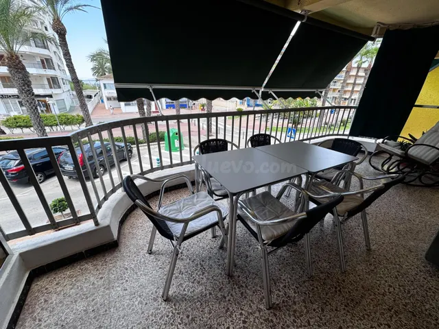 APARTAMENTO MUY CENTRICO CON GRAN TERRAZA CON VISTAL AL PASE - foto 3