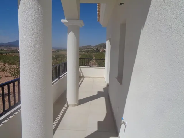 VILLAS DE OBRA NUEVA EN PINOSO — 13