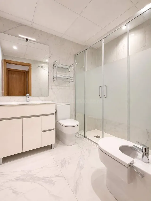 Elegante vivienda en esquina con garaje OPCIONAL en pleno ce - foto 4
