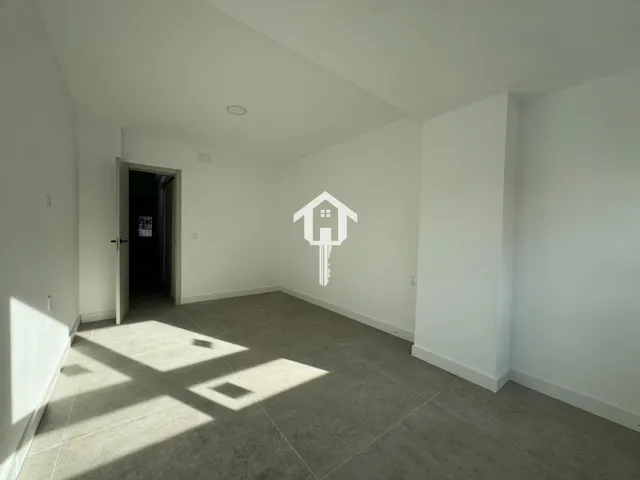Inmoparadise les ofrece espectacular vivienda en venta en Alicante centro, el edificio los representantes . 120m2, 3 dormitorios, dos baños,reformada. — 19