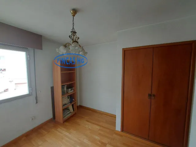 Amplia vivienda de lujo junto al Puerto Deportivo y Paseo Marítimo — 28