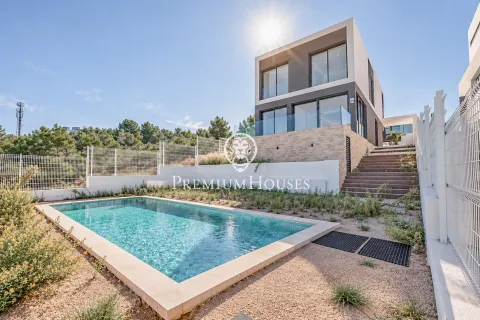 Casa moderna con vistas despejadas en Mas Alba