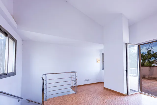 ATICO PARA REFORMAR CON GRAN TERRAZA A 200M DEL MAR — 22