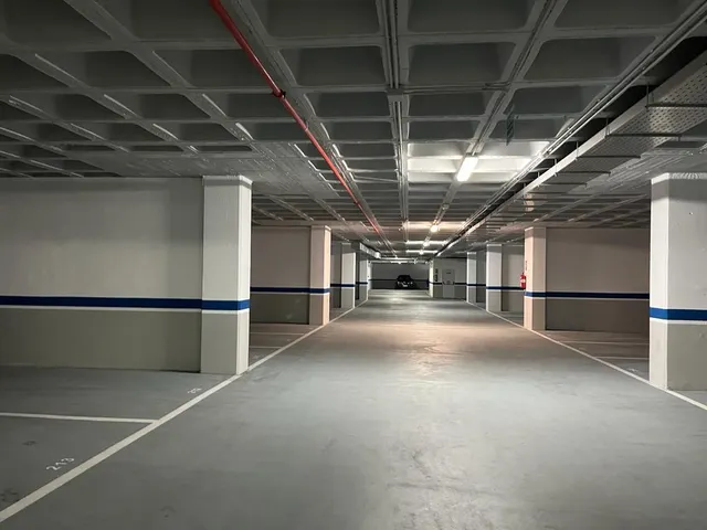 Se vende precioso apartamento en Benidorm con 2 dormitorios, parking y trastero — 33