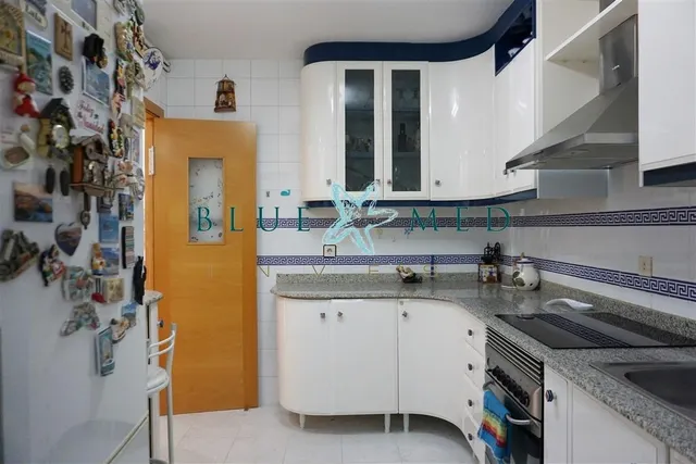 Tríplex en primera línea con vistas al mar en el alamillo — 11