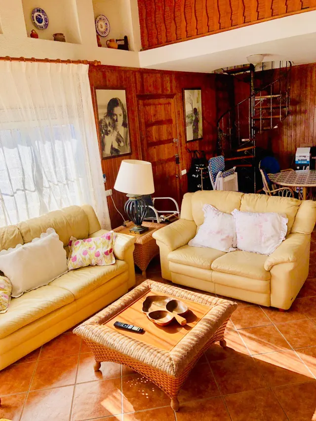 Villa en Guardamar. Primera línea con acceso directo a la playa — 8