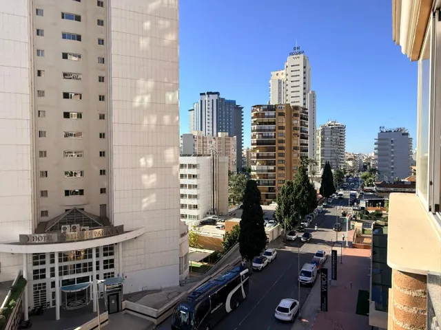 Fantástico piso de dos dormitorios en el centro de Benidorm — 28