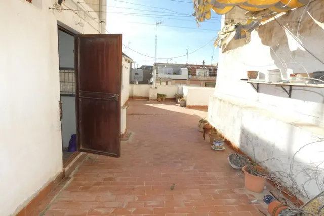 VENTA DE PISO + LOCAL — 24