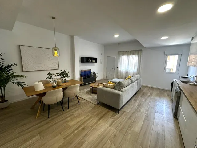 Apartamentos a estrenar con piscina, gimnasio y parking – Al - foto 4