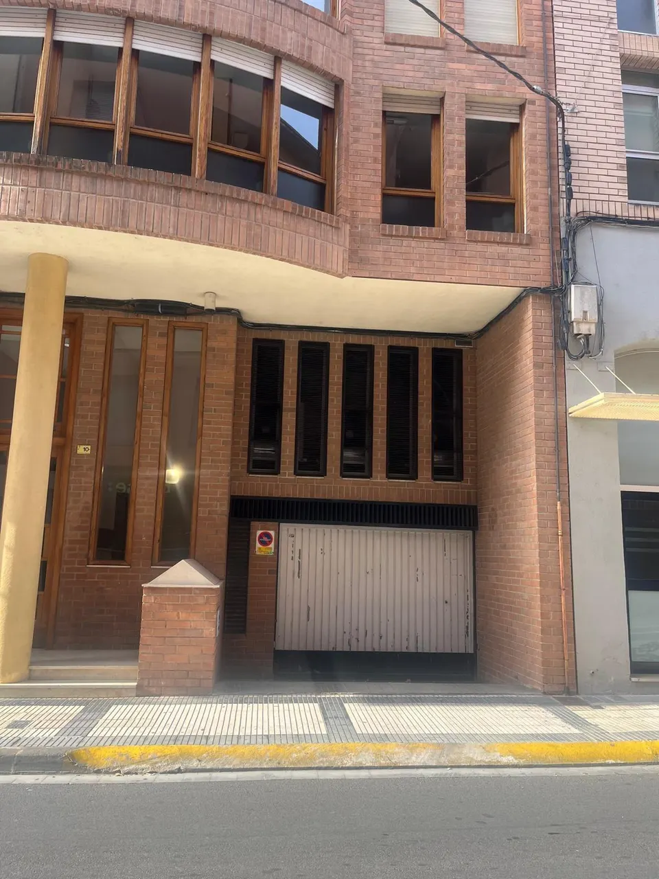 EN VENTA DOS PARKINGS EN EL CENTRO DE TORTOSA