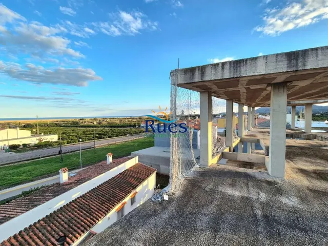 Edificio en construcción en Ribera de Cabanes — 13