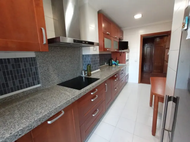 Pisazo en macondo con garaje, trastero y piscina !!! — 9
