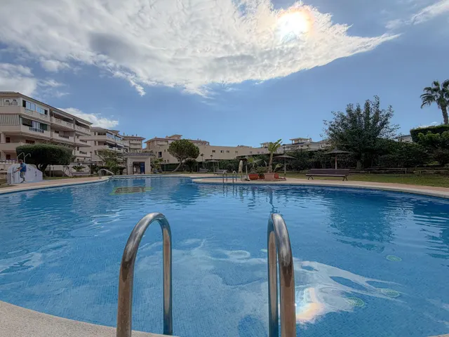 Parquemar! Exclusivo y Único, apartamento tipo bungalow con Colosal Terraza privada en urbanización privilegiada con preciosa piscina comunitaria (400 mts playa) — 6