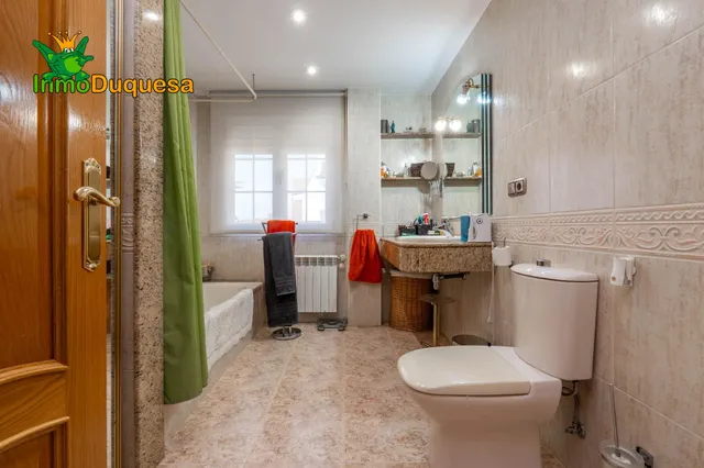 Casa pareada con 4 dormitorios en Otura. — 29