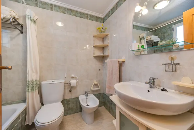Apartamento de 2 dormitorios y piscina comunitaria en Playa del Cura — 6