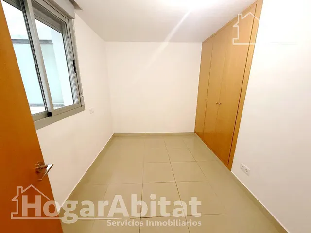 PRECIOSO BAJO REFORMADO, AMPLIO Y SEMINUEVO CON GARAJE Y GRAN TERRAZA — 30