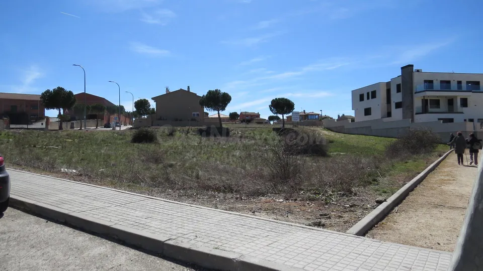 VENTA DE PARCELA URBANA EN EL SOTILLO, EXCELENTE ubicación