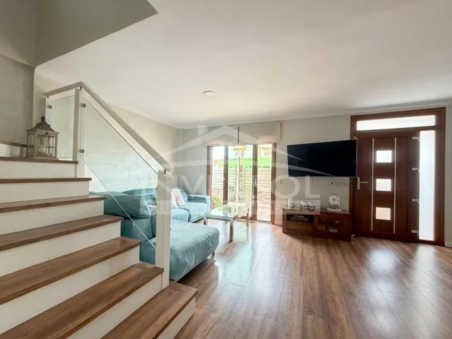 VIVIENDA ADOSADA CON PISCINA PRIVADA — 14