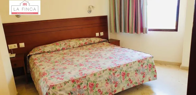 Increíble apartamento frente a la playa con parking, piscina y zona de spa — 10