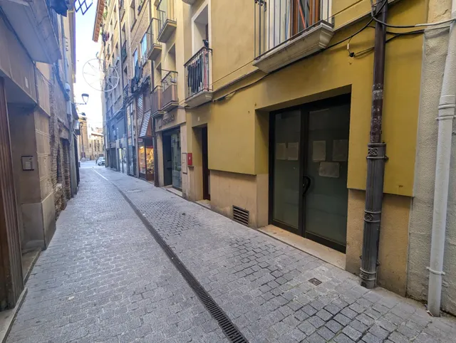 Venta de local comercial en Estella — 6