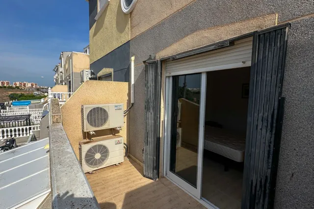 MAGNIFICA VIVIENDA ADOSADA CON PISCINA COMUNITARIA, IDONEA COMO VACACIONAL — 38