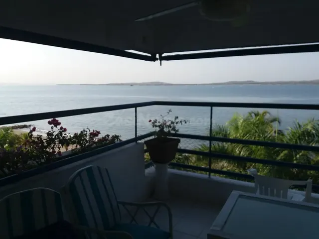 Arriendo/ Vendo apartamento en barrio Castillogrande - foto 3