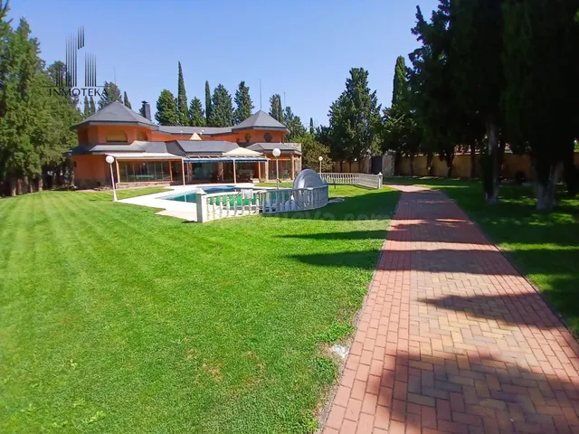 REF: C066 GRUPO INMOTEKA INMOBILIARIA VENDE CHALET DE LUJO Z - foto 5