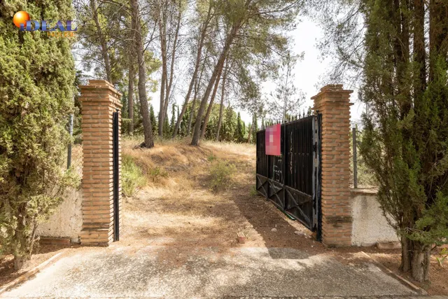 EXCLUSIVO TERRENO EN VENTA EN ALBOLOTE — 14