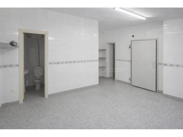 Local comercial en Venta en Piles Valencia - foto 3
