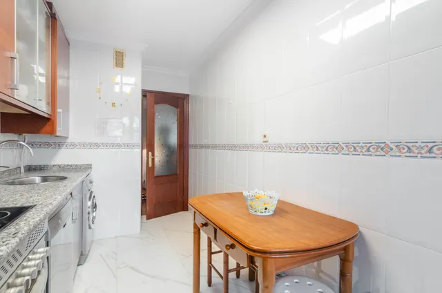 Vivir en Oviedo con tranquilidad, zonas verdes y todos los servicios a tu alcance — 29