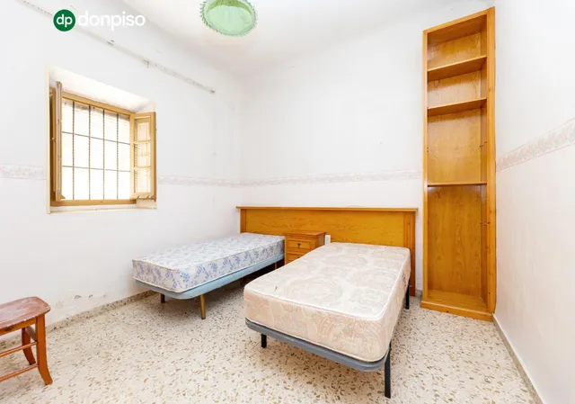 ¡CASA EN UNA SOLA PLANTA, CREA TU VIVIENDA IDEAL EN ALBOLOTE! Casa en una sola planta con patio, garaje y un gran potencial. — 14