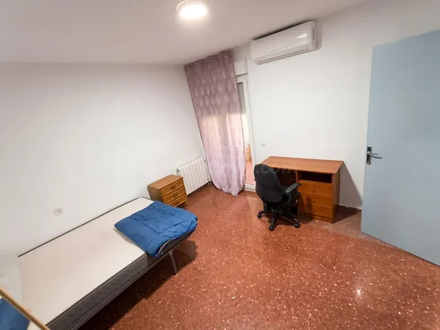 Piso o habitaciones en Alquiler: Ideal para Estudiantes en Parque Nueva Granada, Granada | ref: DLR00276 — 9