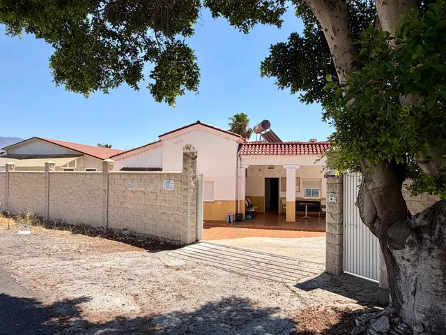 Finca urbana con vivienda y múltiples posibilidades en Huérc - foto 3