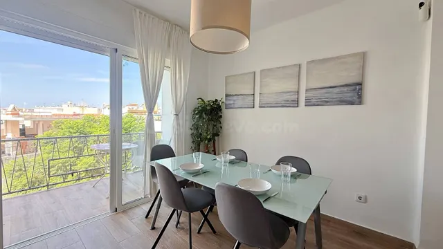 APARTAMENTO CON 3 DORMITORIOS EN EL CORAZÓN DE NERJA - foto 2