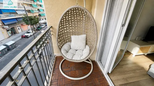 APARTAMENTO CON TERRAZA EN EL CORAZÓN DE EL CAMPELLO, JUNTO AL MAR — 21