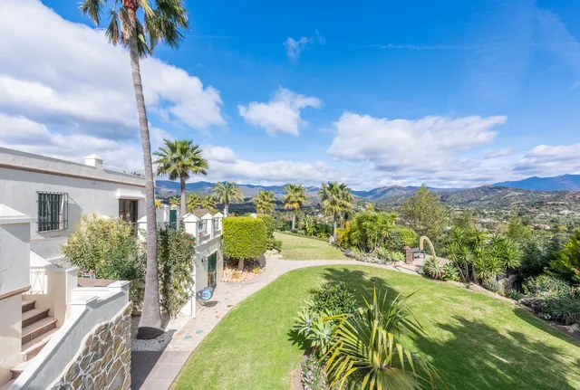 Chalet 6 habitaciones 341m² en venta - Costa Del Sol — 24