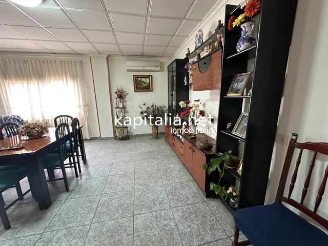 Chalet a la venta en Cocentaina, Alicante. — 4