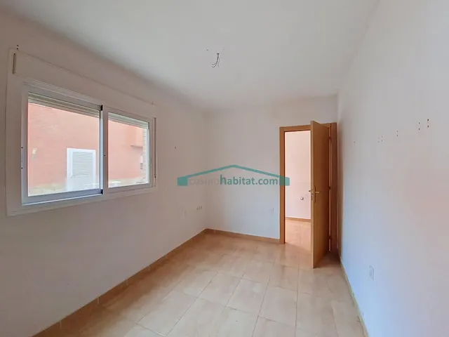Chalet con jardín, 4 dormitorios y sótano independiente en Alfara de la Baronía — 22