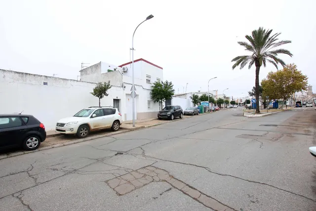 SOLAR EN ZONA DE TRÁNSITO DE MONTIJO - foto 5