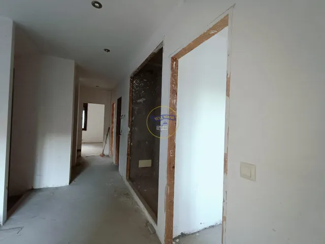 Adosado de nueva construcción de primeras calidades — 12